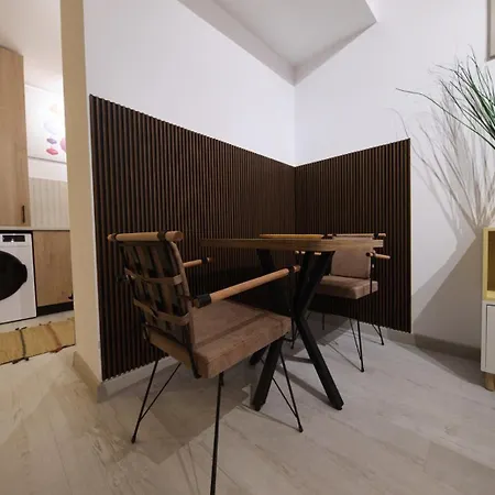 Lägenhetshotell Luxury Bukarest